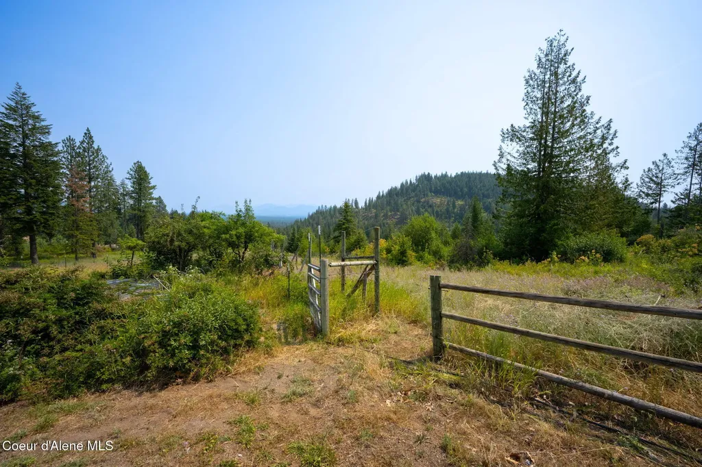 6734 W Sturgeon Road Rathdrum ID 83858