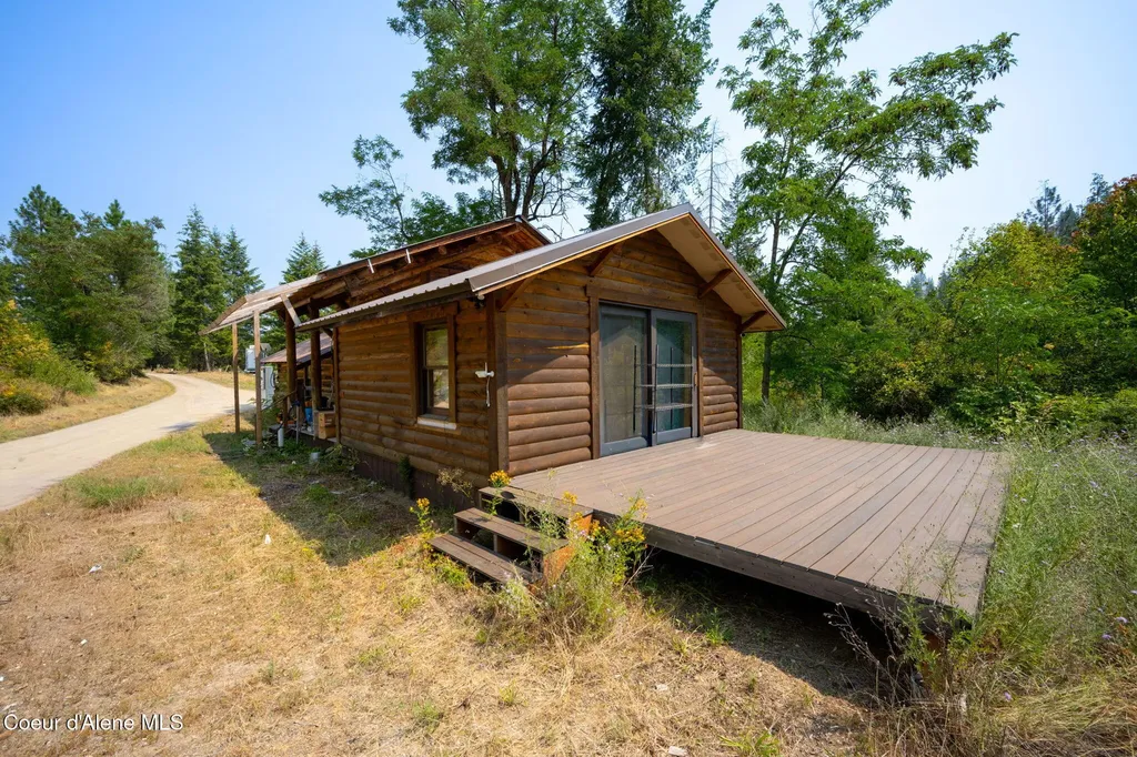 6734 W Sturgeon Road Rathdrum ID 83858