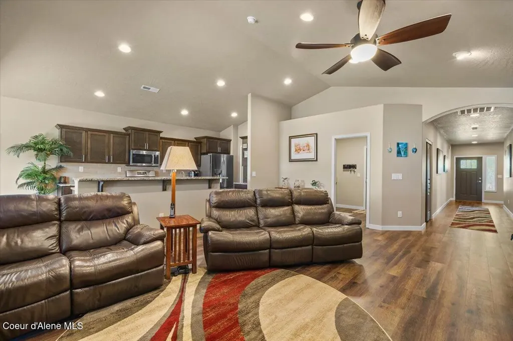 13465 N Telluride Loop Hayden ID 83835