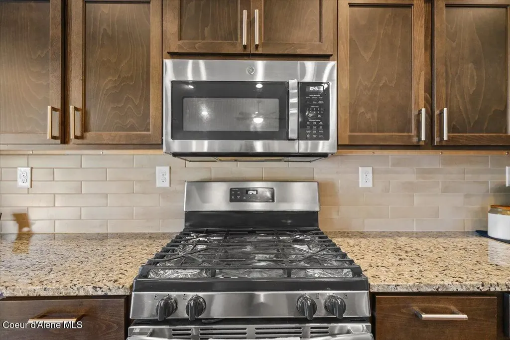 13465 N Telluride Loop Hayden ID 83835