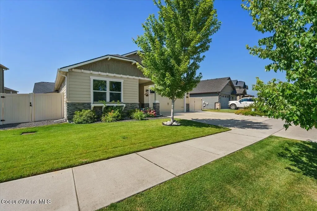 13465 N Telluride Loop Hayden ID 83835