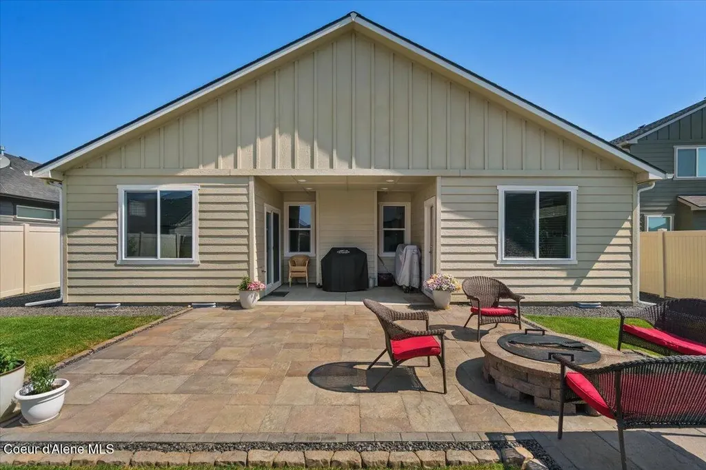 13465 N Telluride Loop Hayden ID 83835