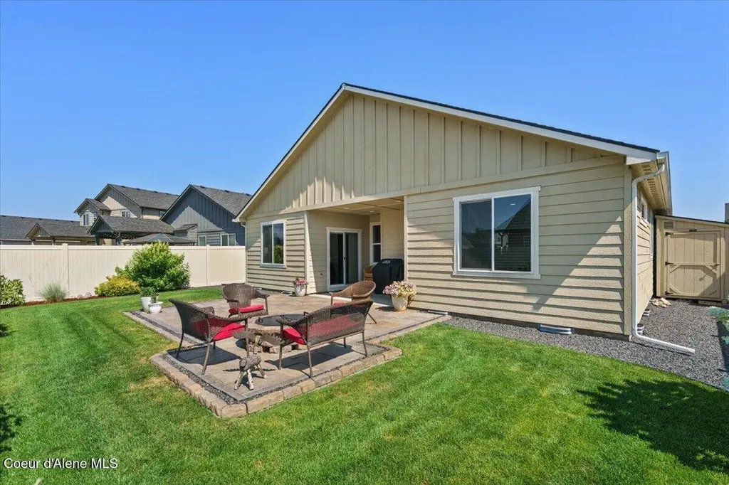 13465 N Telluride Loop Hayden ID 83835