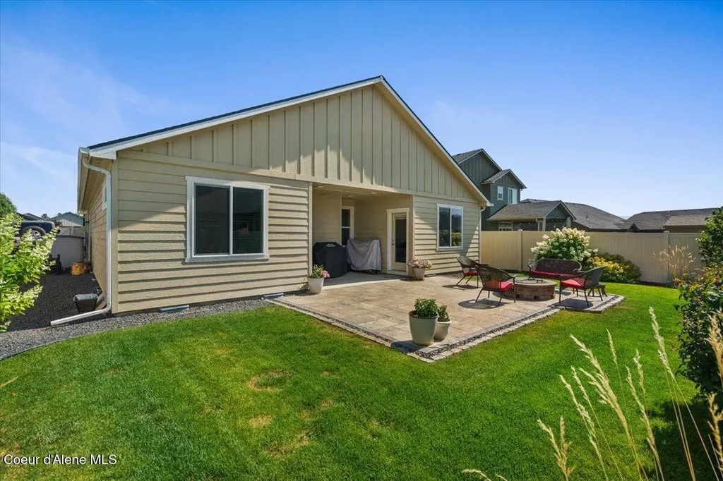 13465 N Telluride Loop Hayden ID 83835