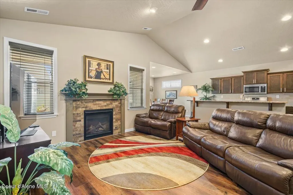 13465 N Telluride Loop Hayden ID 83835