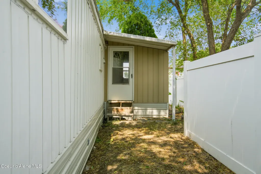 2701 W Shed Court Post Falls ID 83854