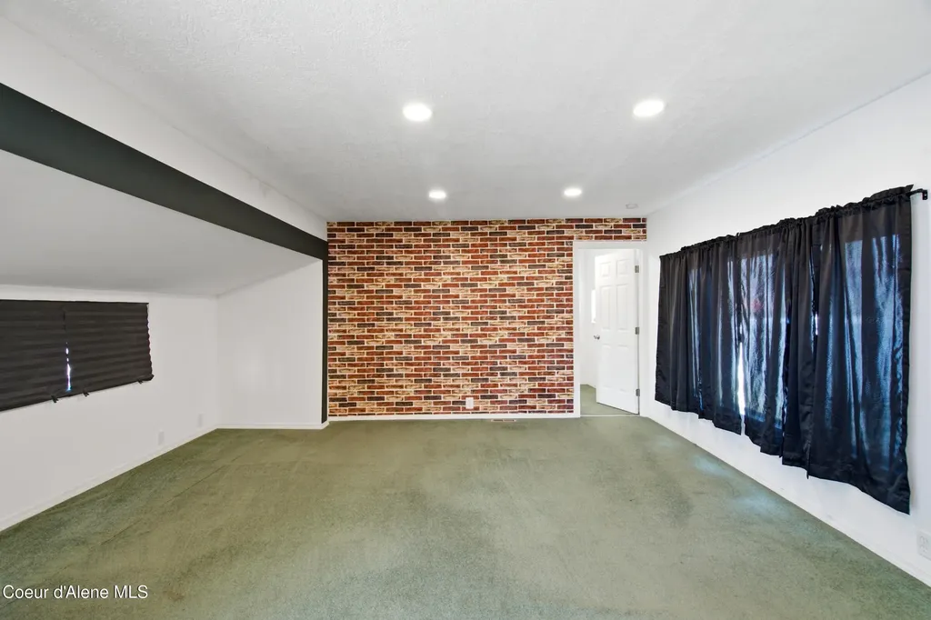 2701 W Shed Court Post Falls ID 83854