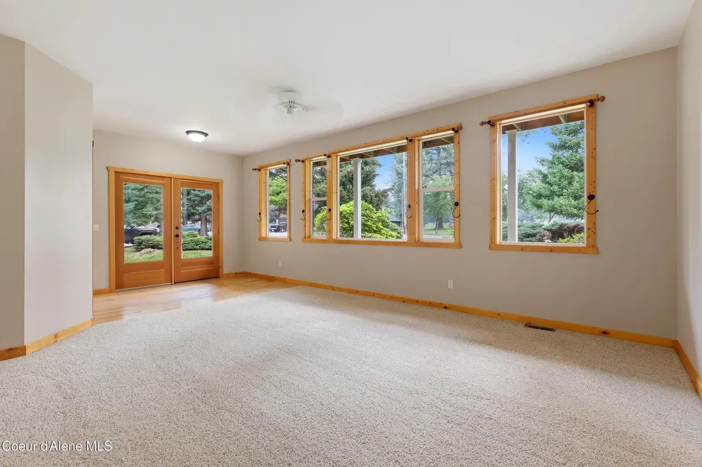10392 N Morris Road Hayden ID 83835