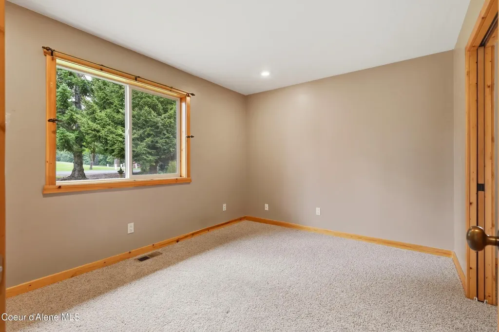 10392 N Morris Road Hayden ID 83835