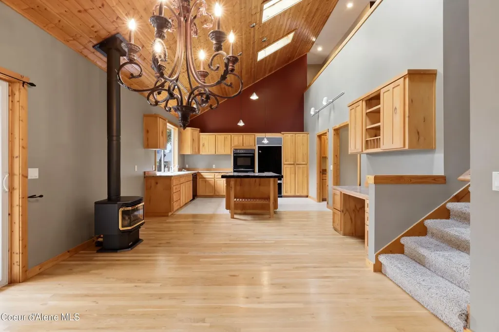 10392 N Morris Road Hayden ID 83835