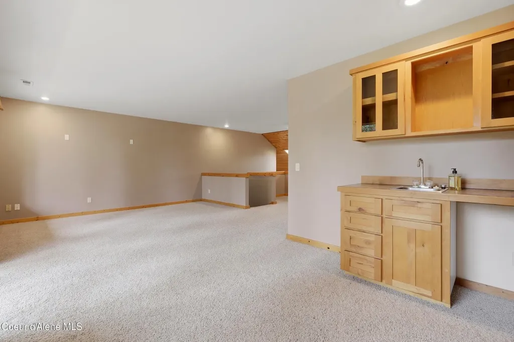10392 N Morris Road Hayden ID 83835