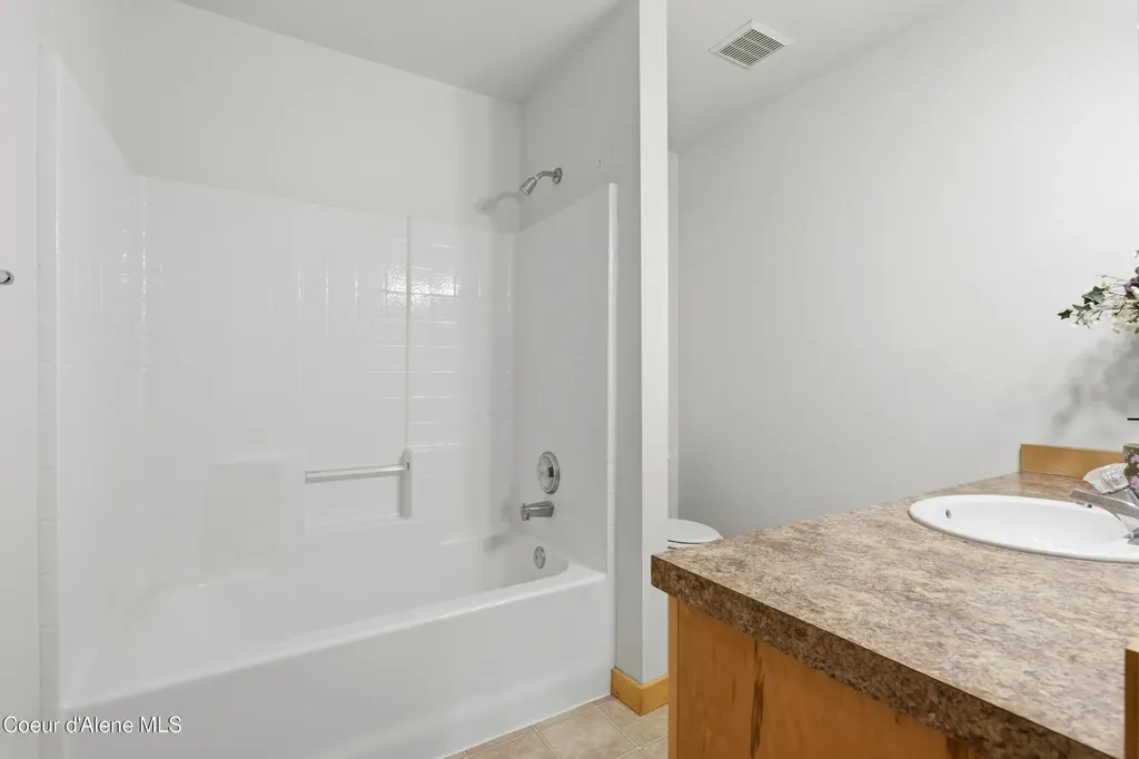 10392 N Morris Road Hayden ID 83835