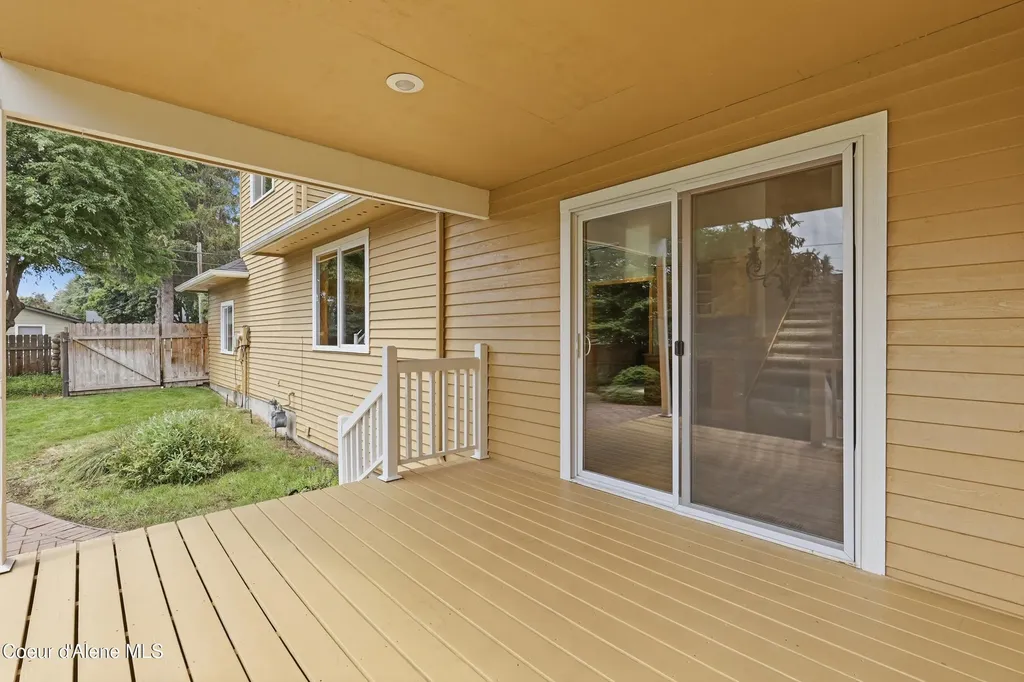 10392 N Morris Road Hayden ID 83835