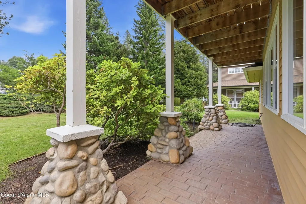 10392 N Morris Road Hayden ID 83835