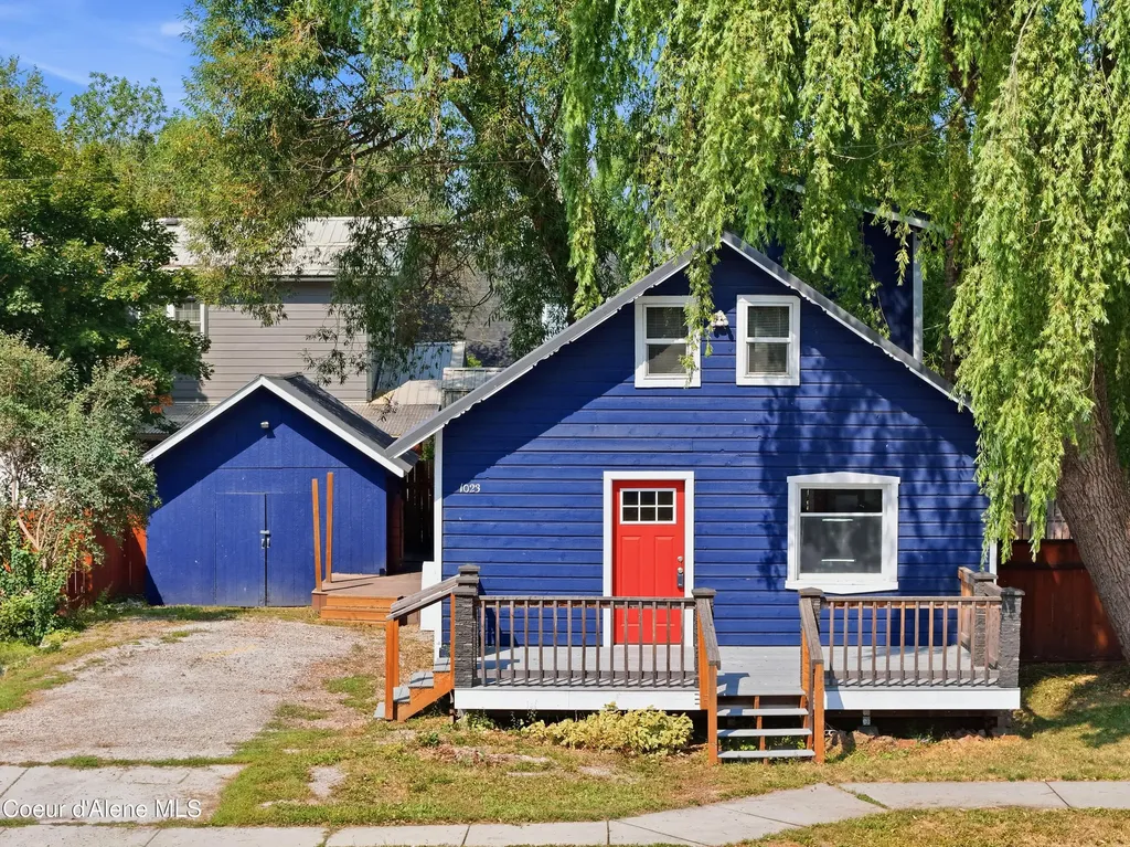 1023 W Washington Avenue Sandpoint ID 83864