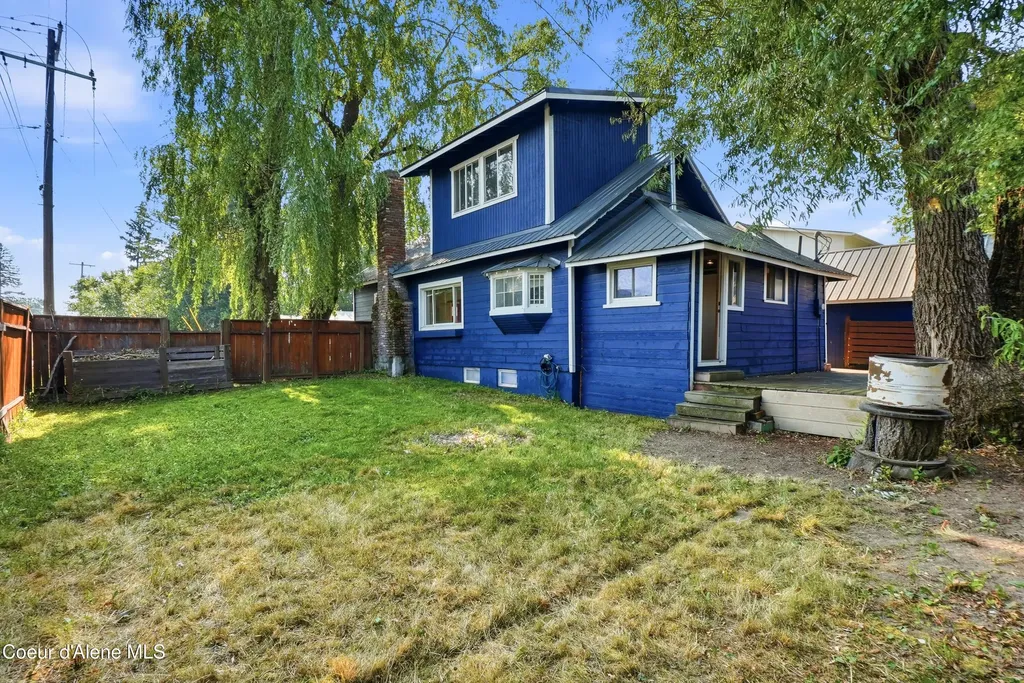 1023 W Washington Avenue Sandpoint ID 83864