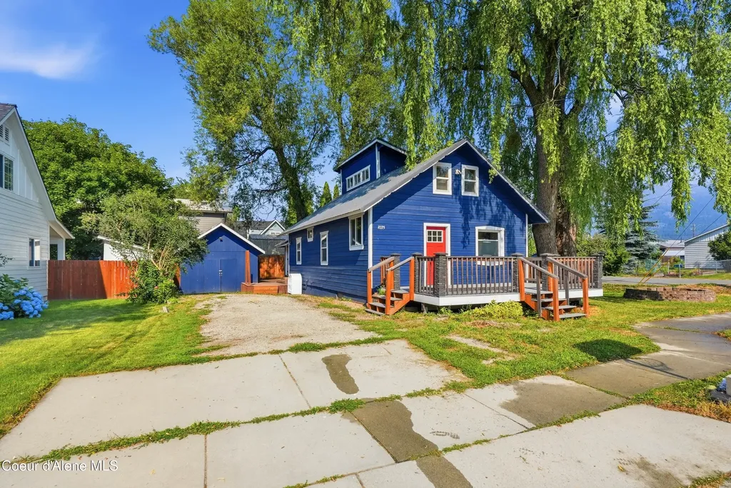 1023 W Washington Avenue Sandpoint ID 83864