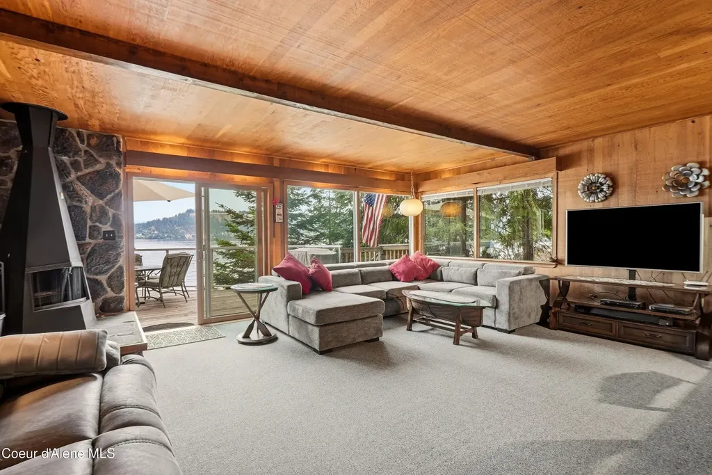 1300 W Glory Road Worley ID 83876