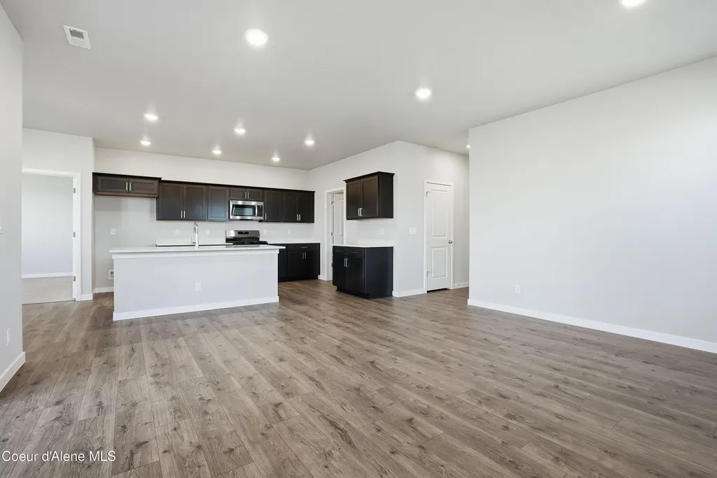 5285 E Aquila Avenue Post Falls ID 83854