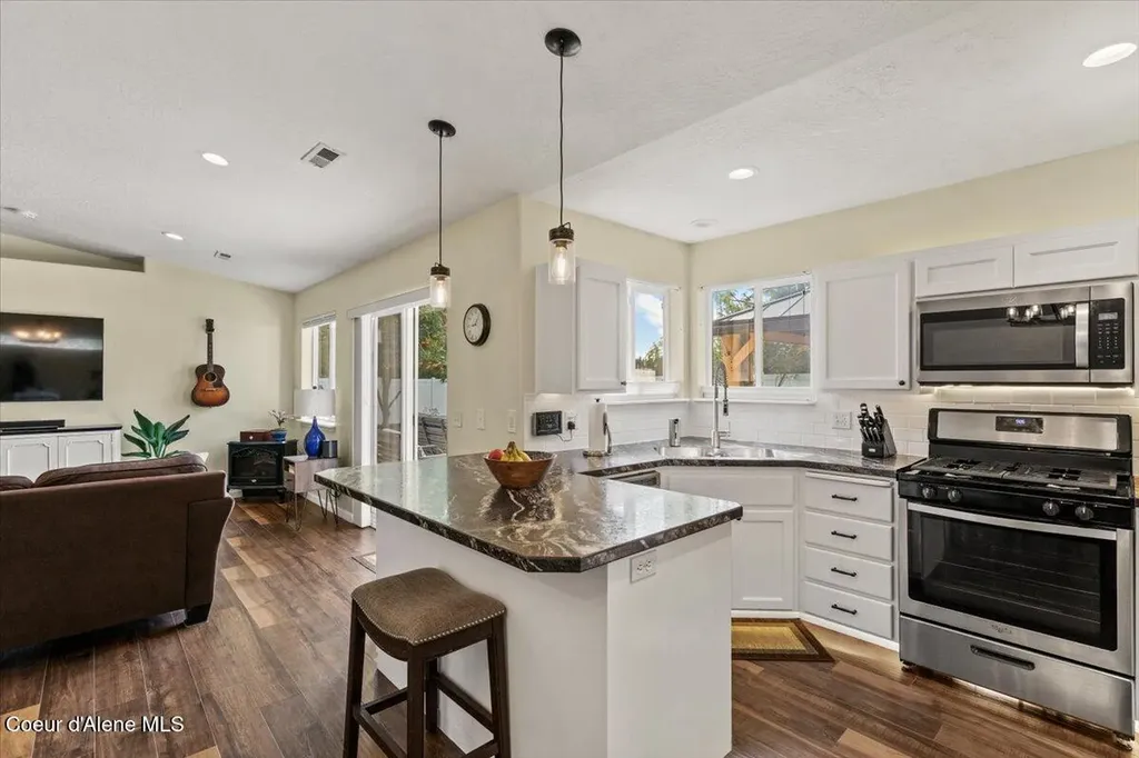 1944 W Ridgemont Avenue Hayden ID 83835