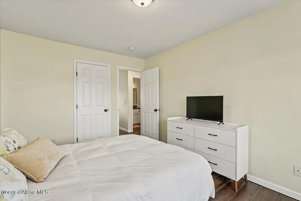 1944 W Ridgemont Avenue Hayden ID 83835