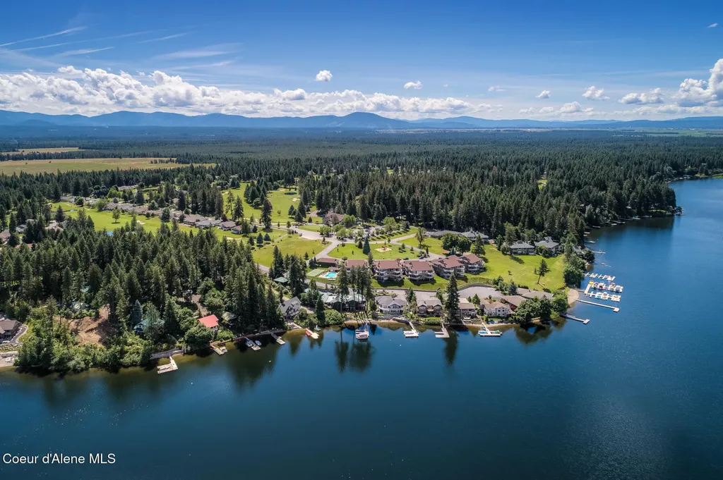 5305 W Fairway Lane Rathdrum ID 83858