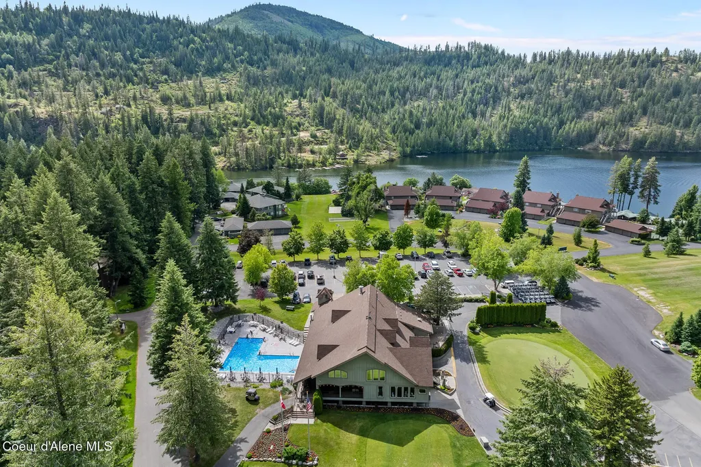 5305 W Fairway Lane Rathdrum ID 83858
