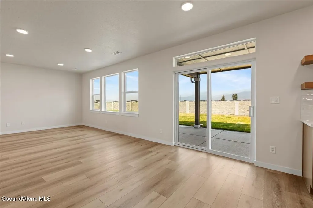 6565 W Constantine Lane Rathdrum ID 83858