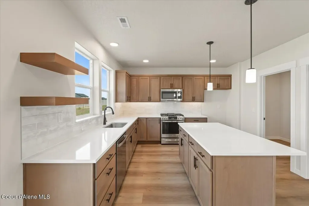 6565 W Constantine Lane Rathdrum ID 83858