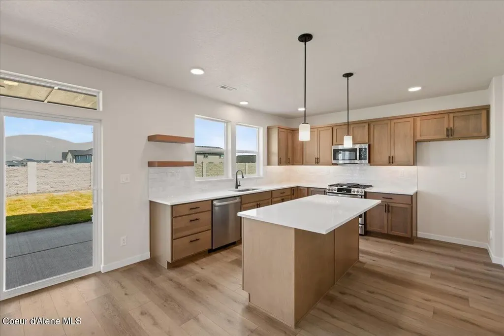 6565 W Constantine Lane Rathdrum ID 83858