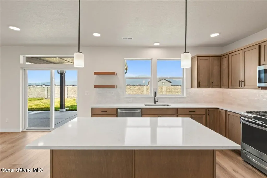 6565 W Constantine Lane Rathdrum ID 83858