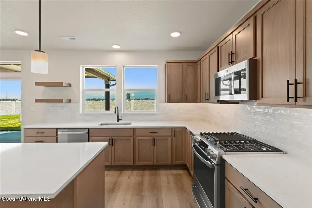 6565 W Constantine Lane Rathdrum ID 83858