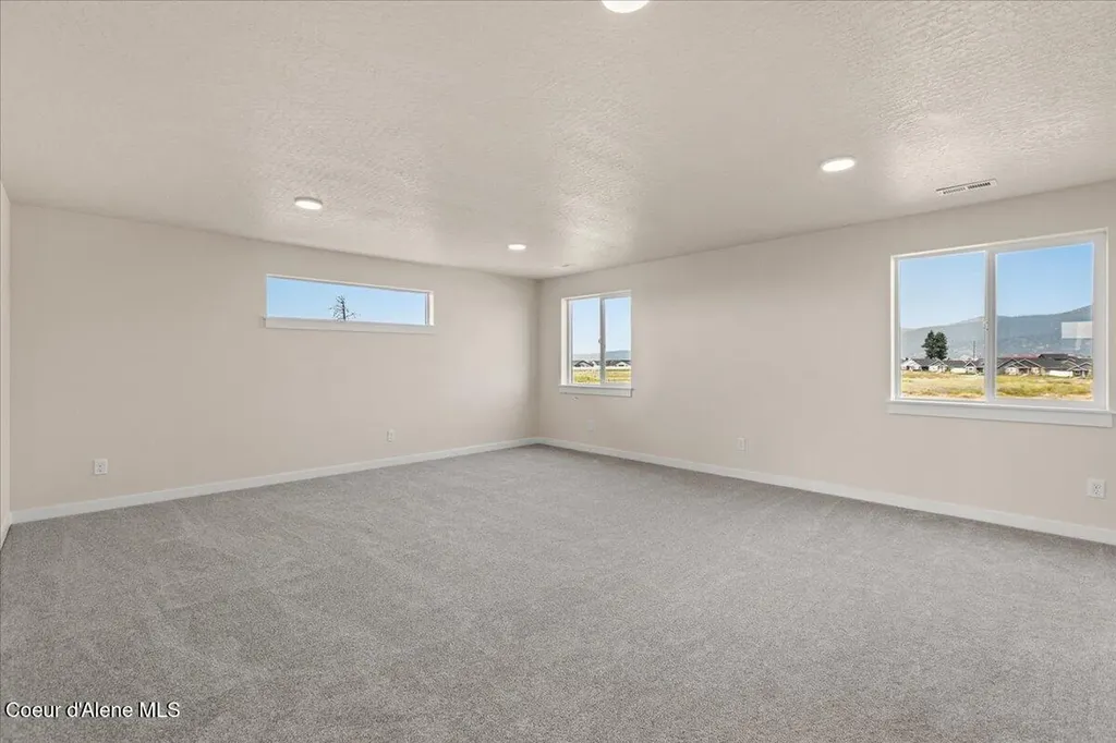 6565 W Constantine Lane Rathdrum ID 83858