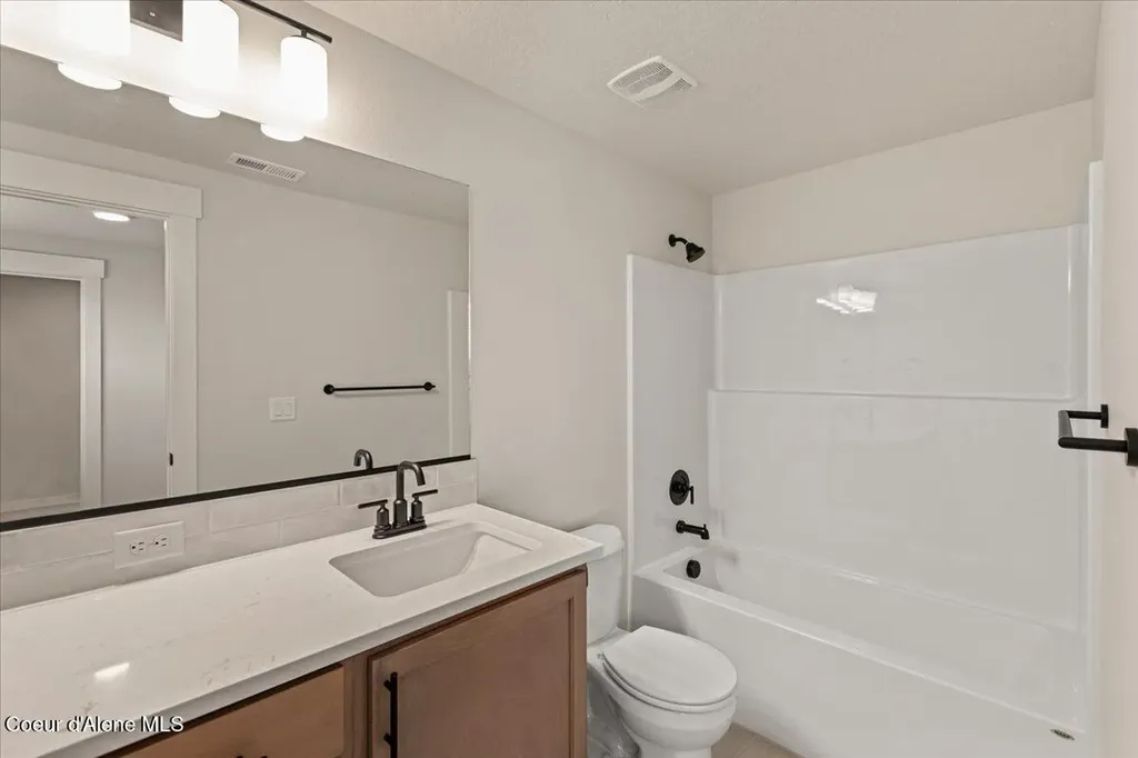 6565 W Constantine Lane Rathdrum ID 83858
