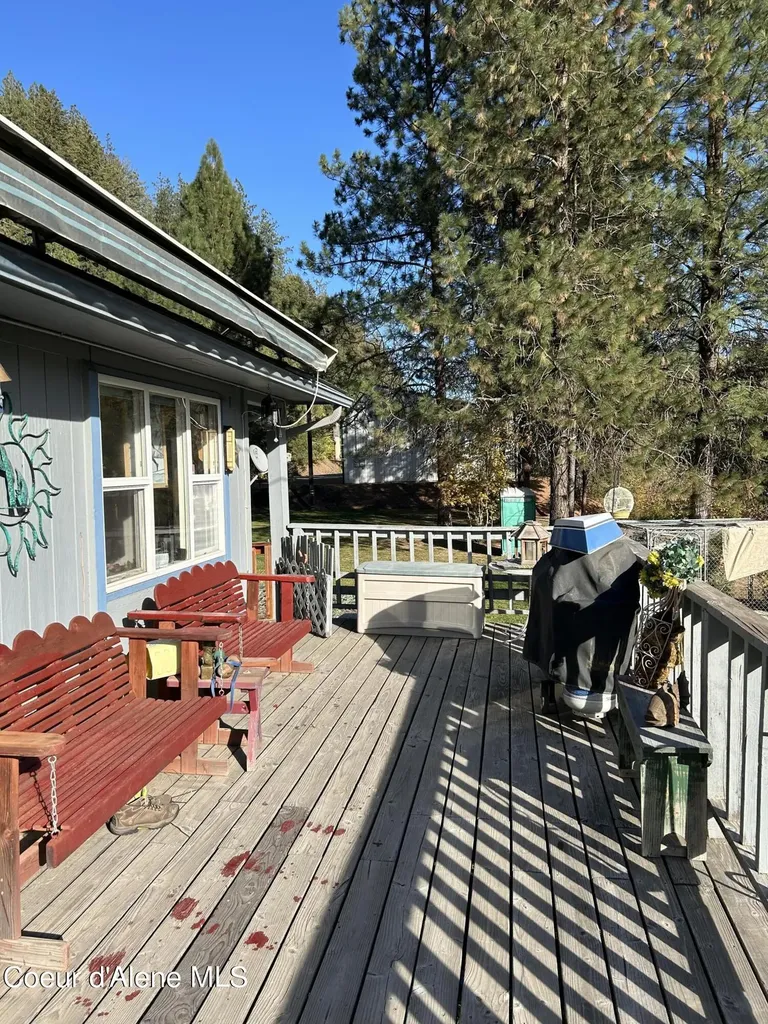 1337 St Joe River Road St. Maries ID 83861