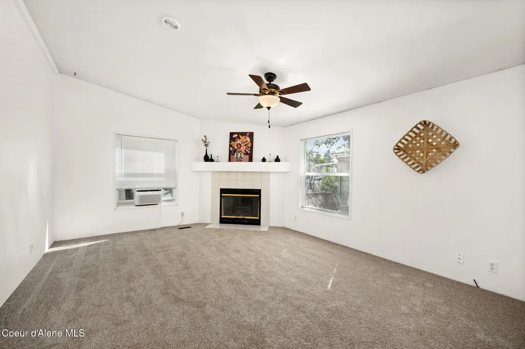 11477 N Alaska Loop Hayden ID 83835