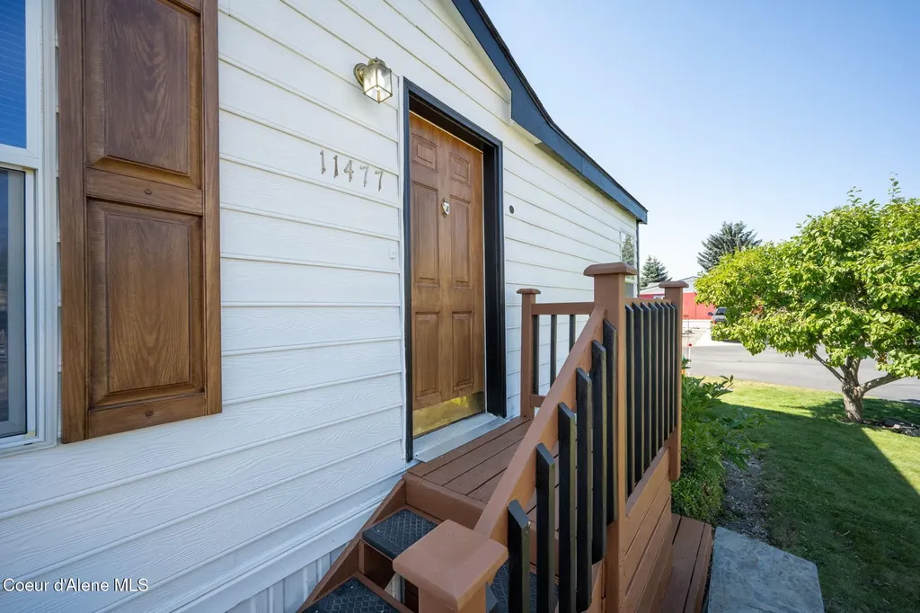 11477 N Alaska Loop Hayden ID 83835