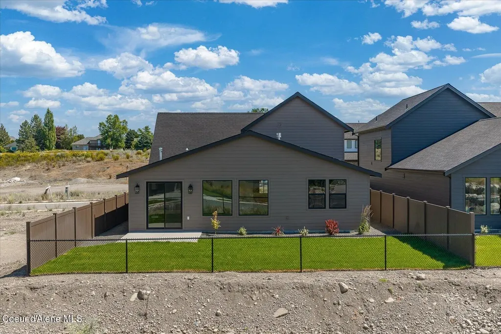 3509 Blaze Lp Post Falls ID 83854