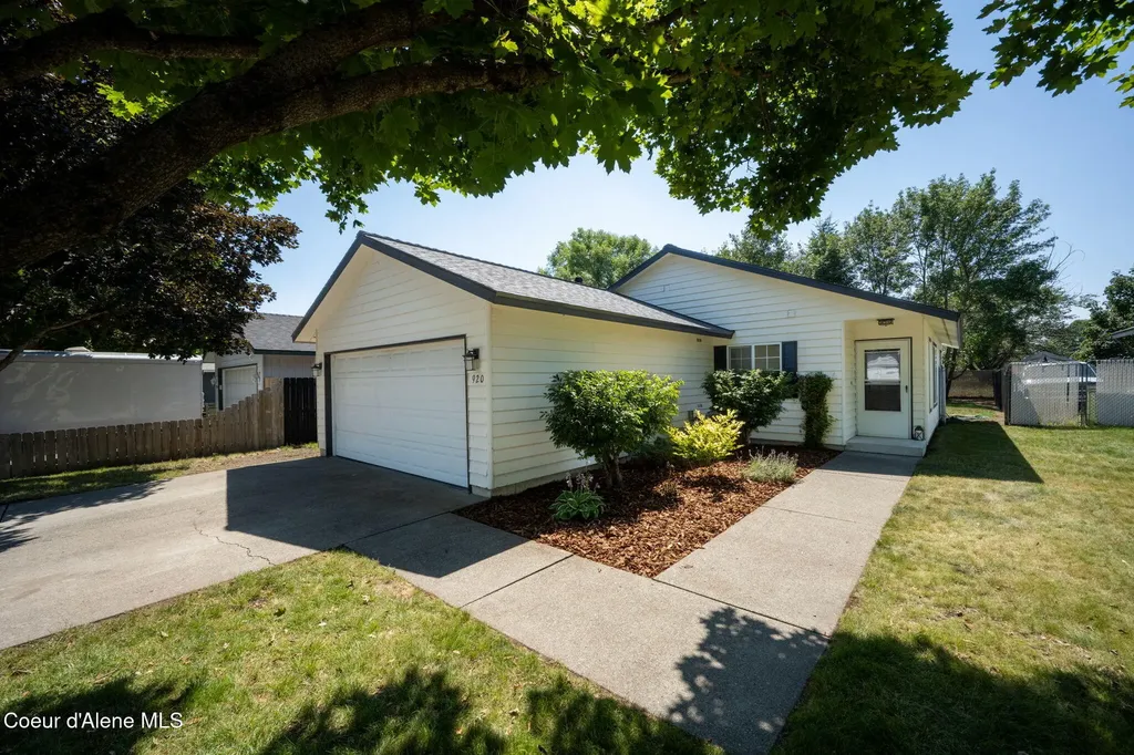 920 W Kyler Avenue Hayden ID 83835