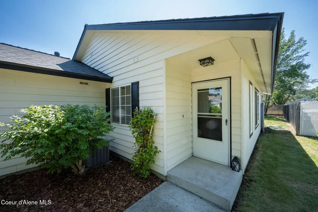 920 W Kyler Avenue Hayden ID 83835
