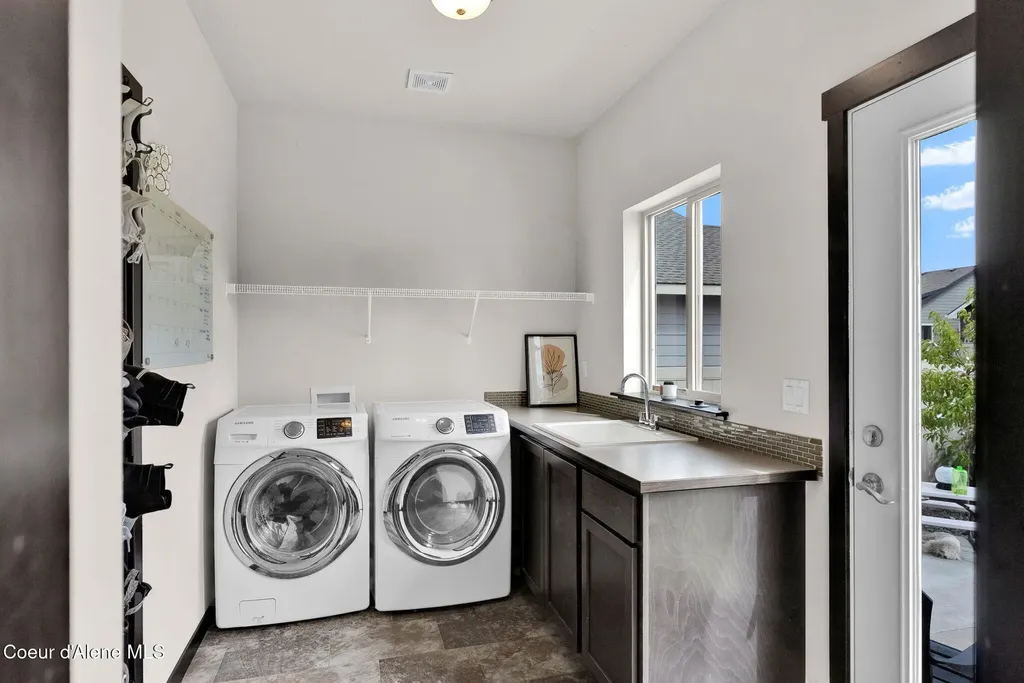 1675 N Bunting Lane Post Falls ID 83854