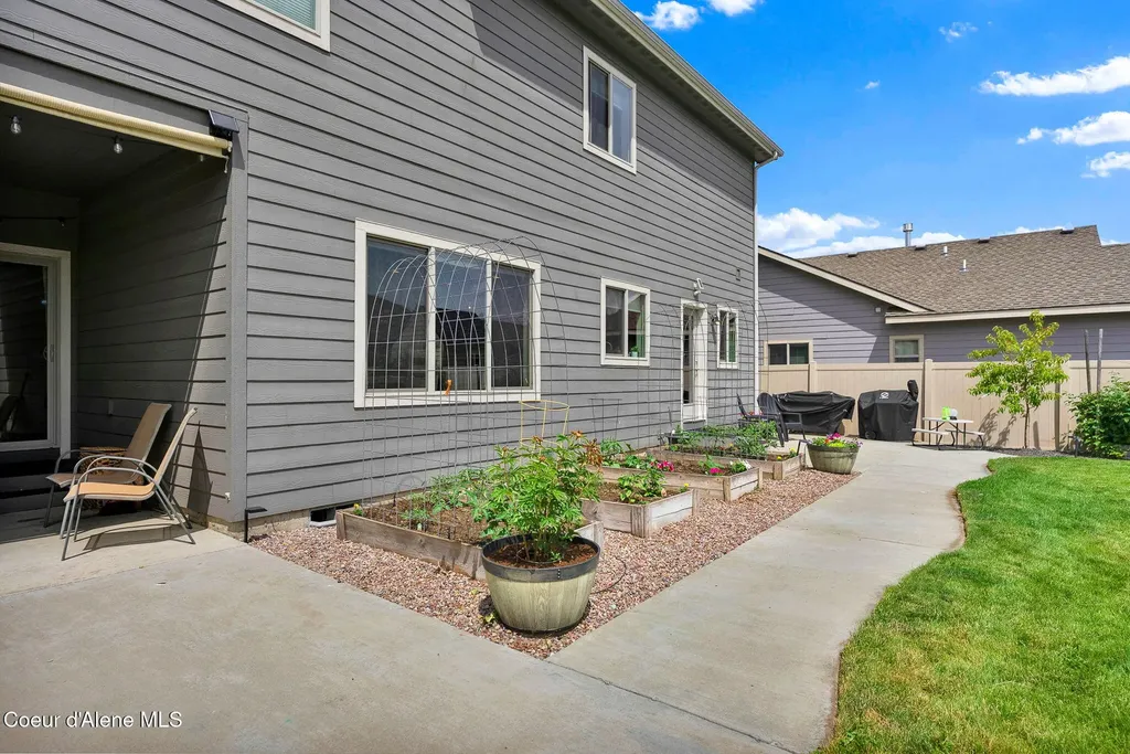 1675 N Bunting Lane Post Falls ID 83854