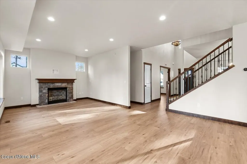 3614 N May Ella Lane Post Falls ID 83854