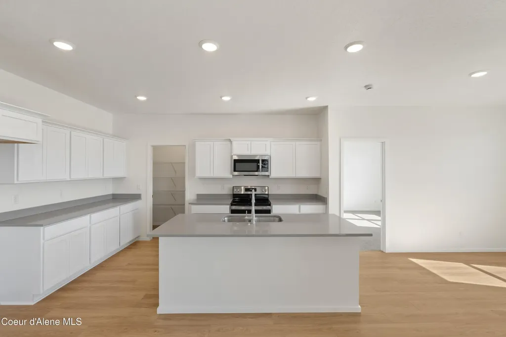 3494 N Columba Street Post Falls ID 83854