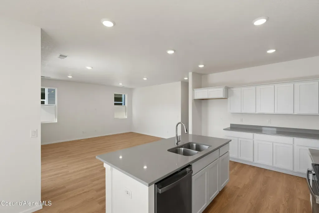 3494 N Columba Street Post Falls ID 83854