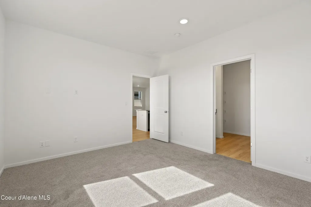 3494 N Columba Street Post Falls ID 83854
