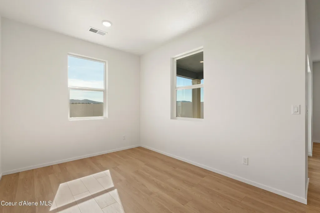 3494 N Columba Street Post Falls ID 83854