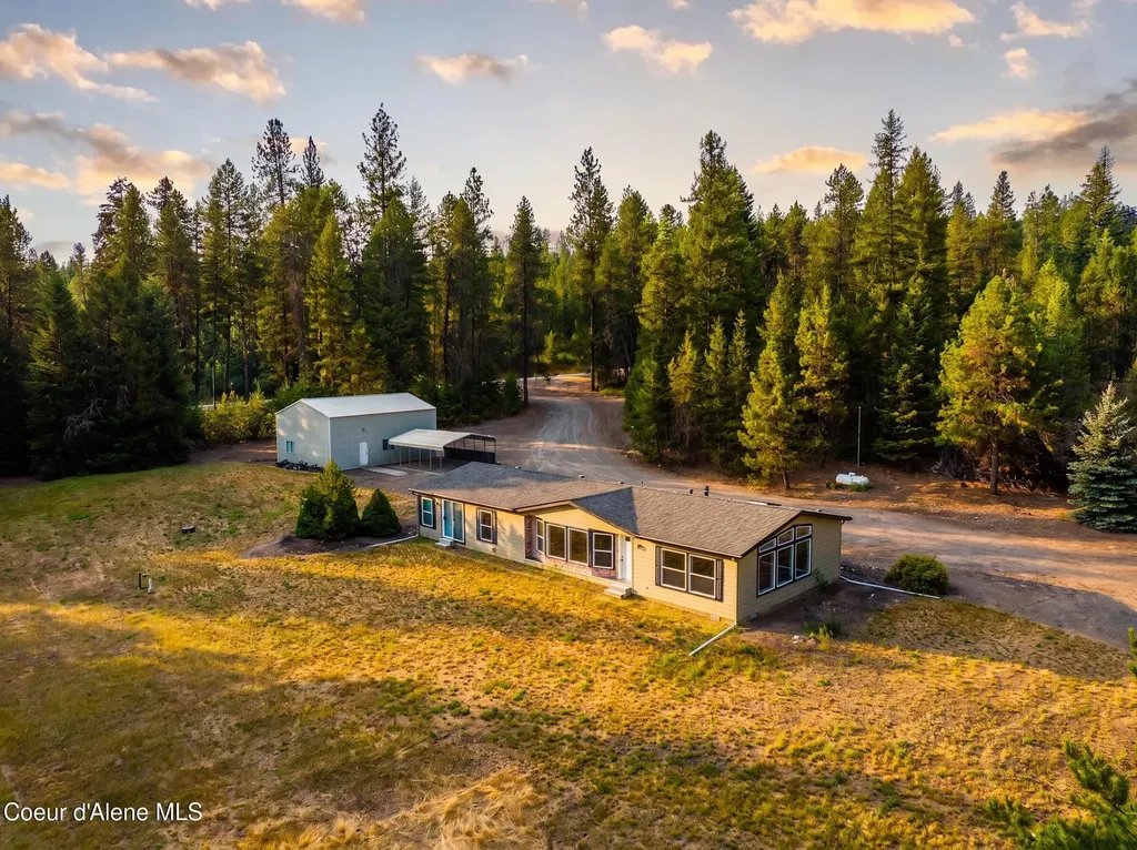 1255 Roberts Lane Blanchard ID 83804
