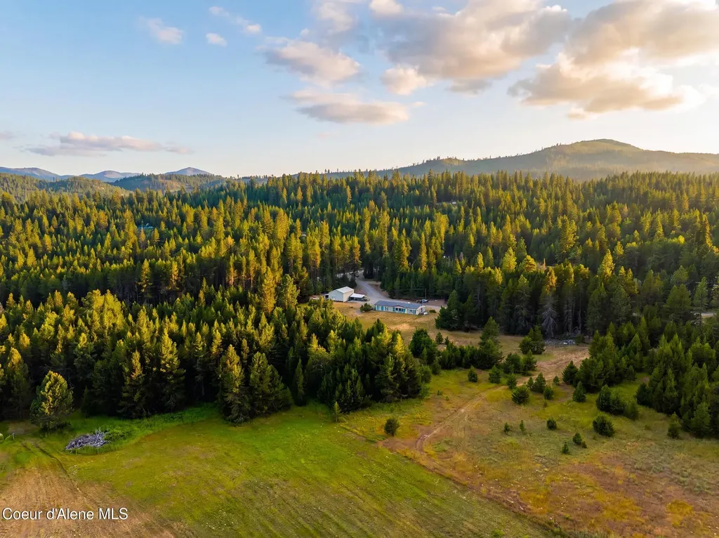 1255 Roberts Lane Blanchard ID 83804