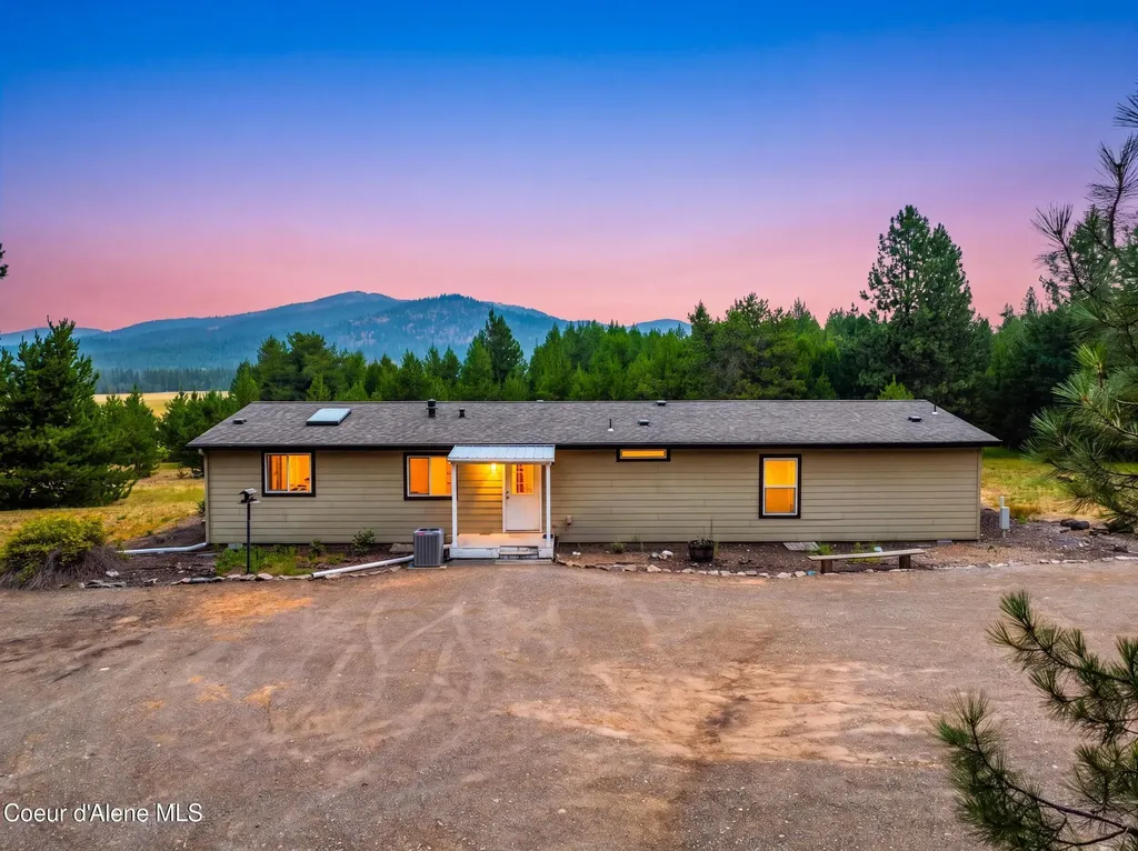 1255 Roberts Lane Blanchard ID 83804